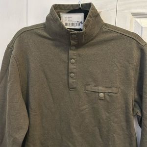BRAND NEW! UNTUCKit long sleeved shirt Green